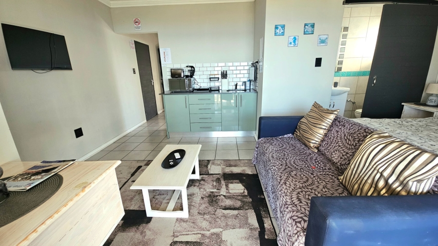 5 Bedroom Property for Sale in Sandy Point Beach Estate Western Cape